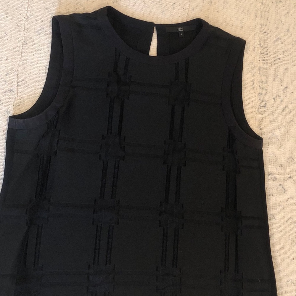 Tibi Geometric Top 🖤